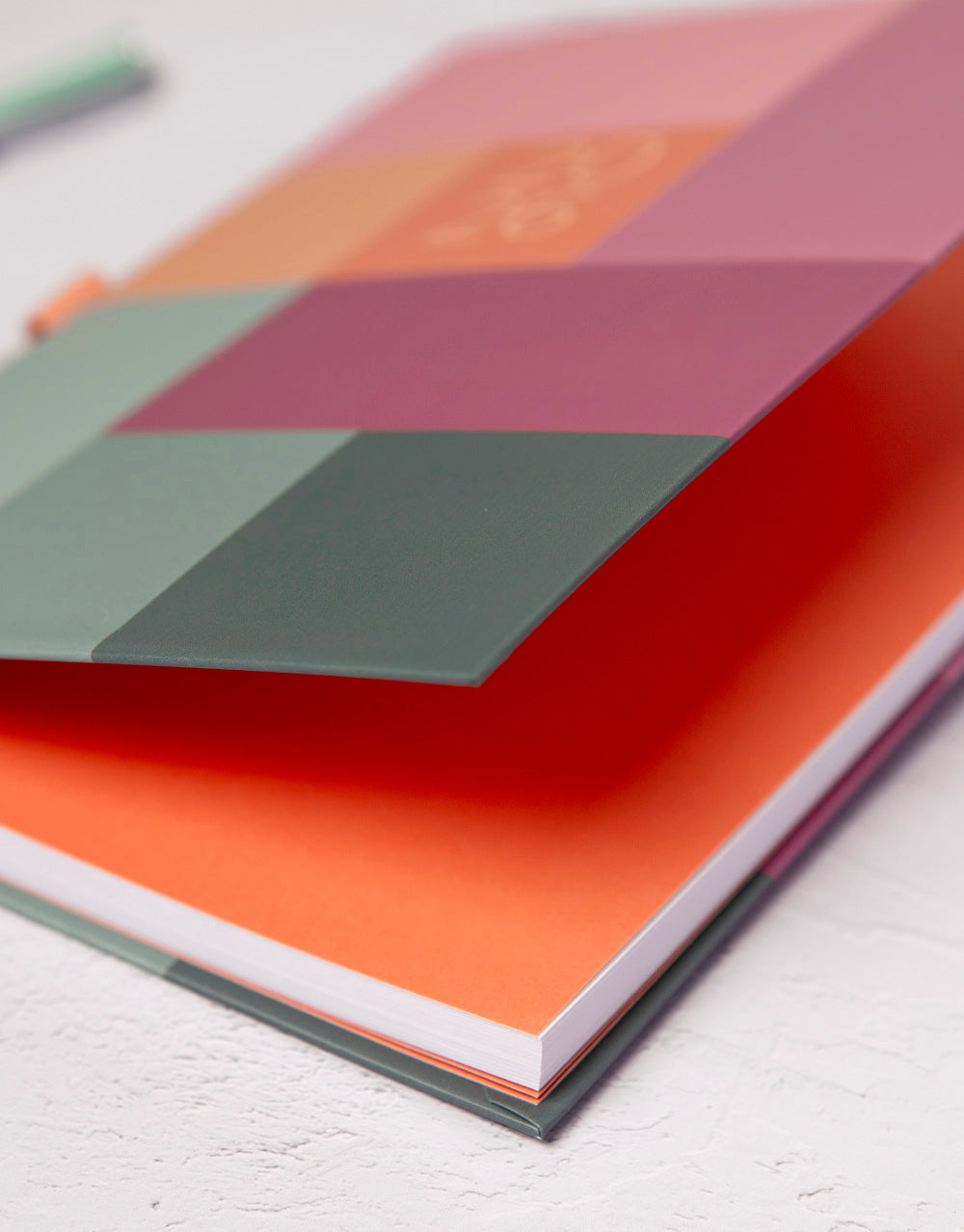 Letts of London Gradient Range #color_gradient-rose
