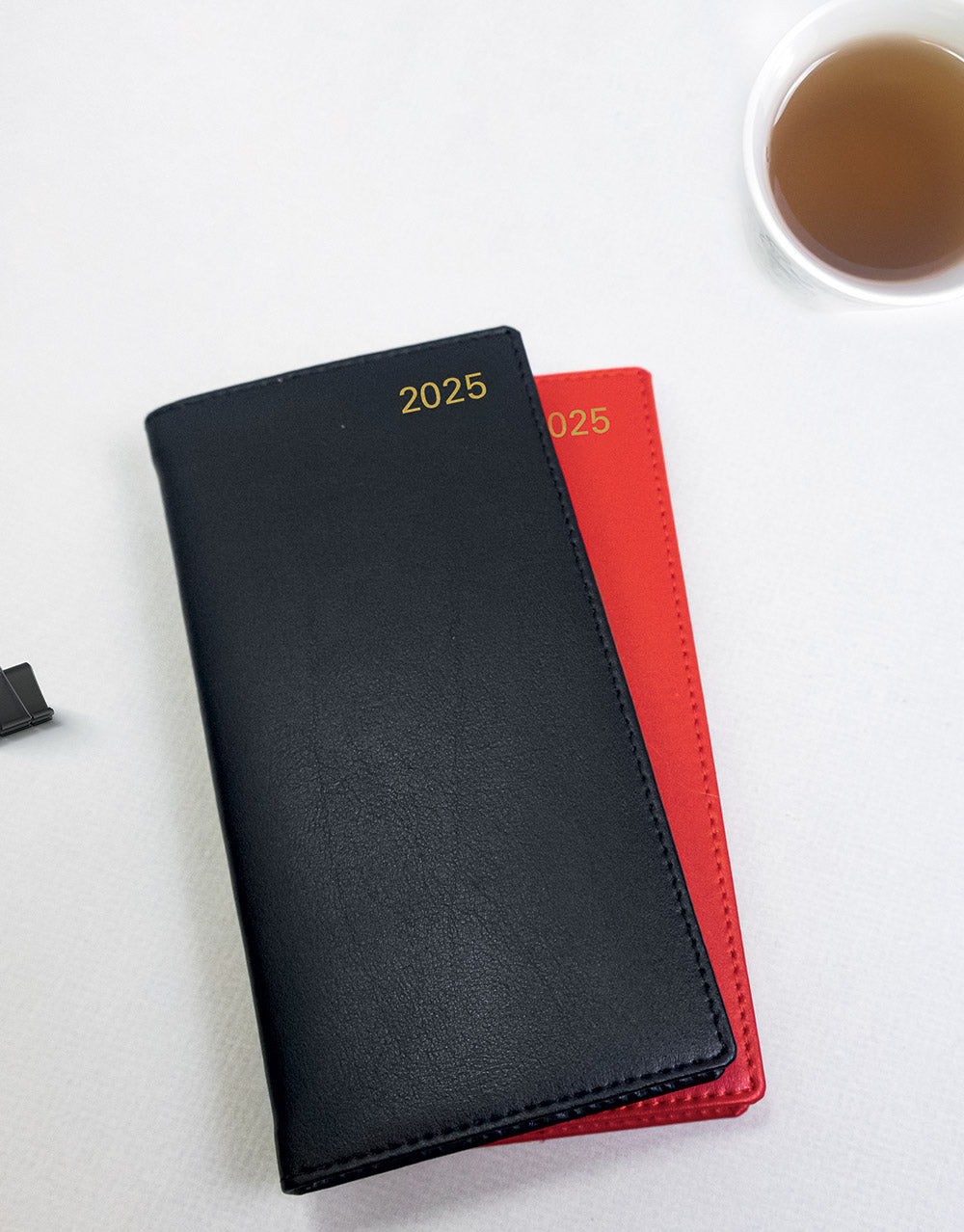 Belgravia Slim Week to View Leather Diary with Planners 2025 - English 25-C33SURD#color_red